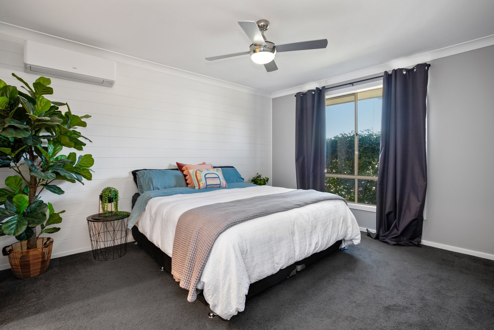 136 Regiment Road RUTHERFORD 17