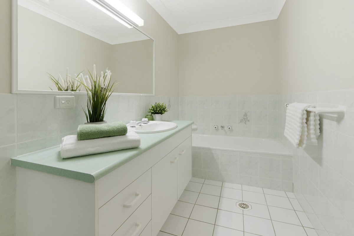 1/36 Tawarri Crescent Burleigh Heads 12