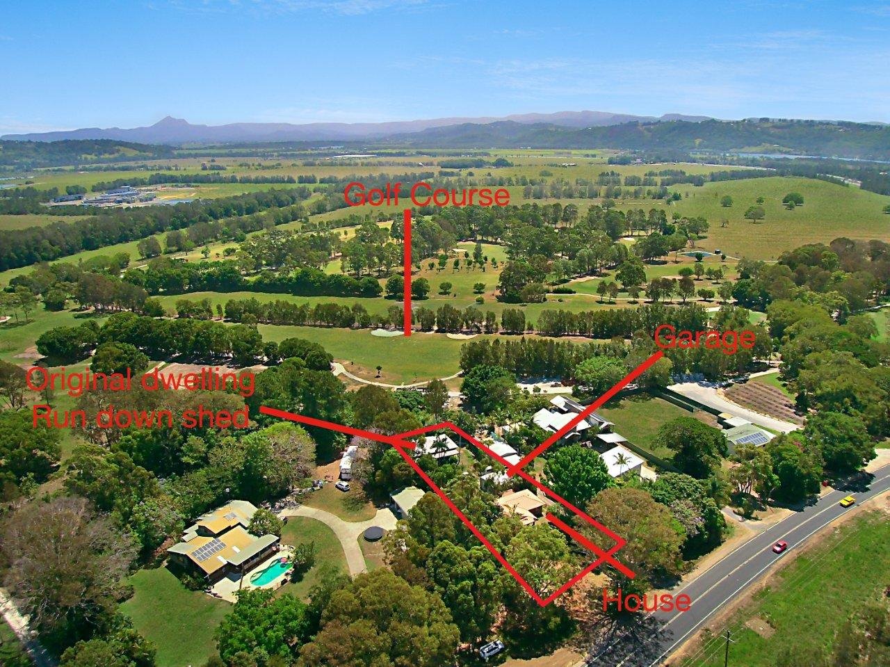 136 Tweed Coast Road CHINDERAH 1