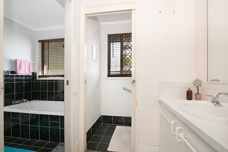 136 Tweed Coast Road CHINDERAH 5