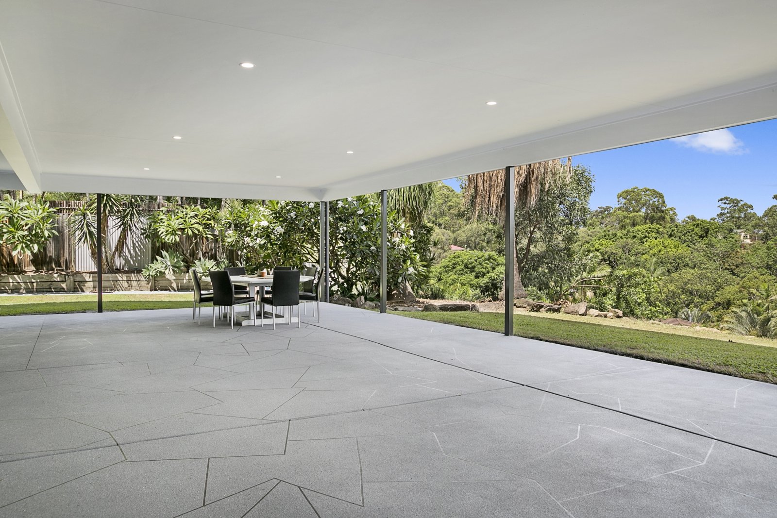 136 Valley Drive TALLEBUDGERA 25