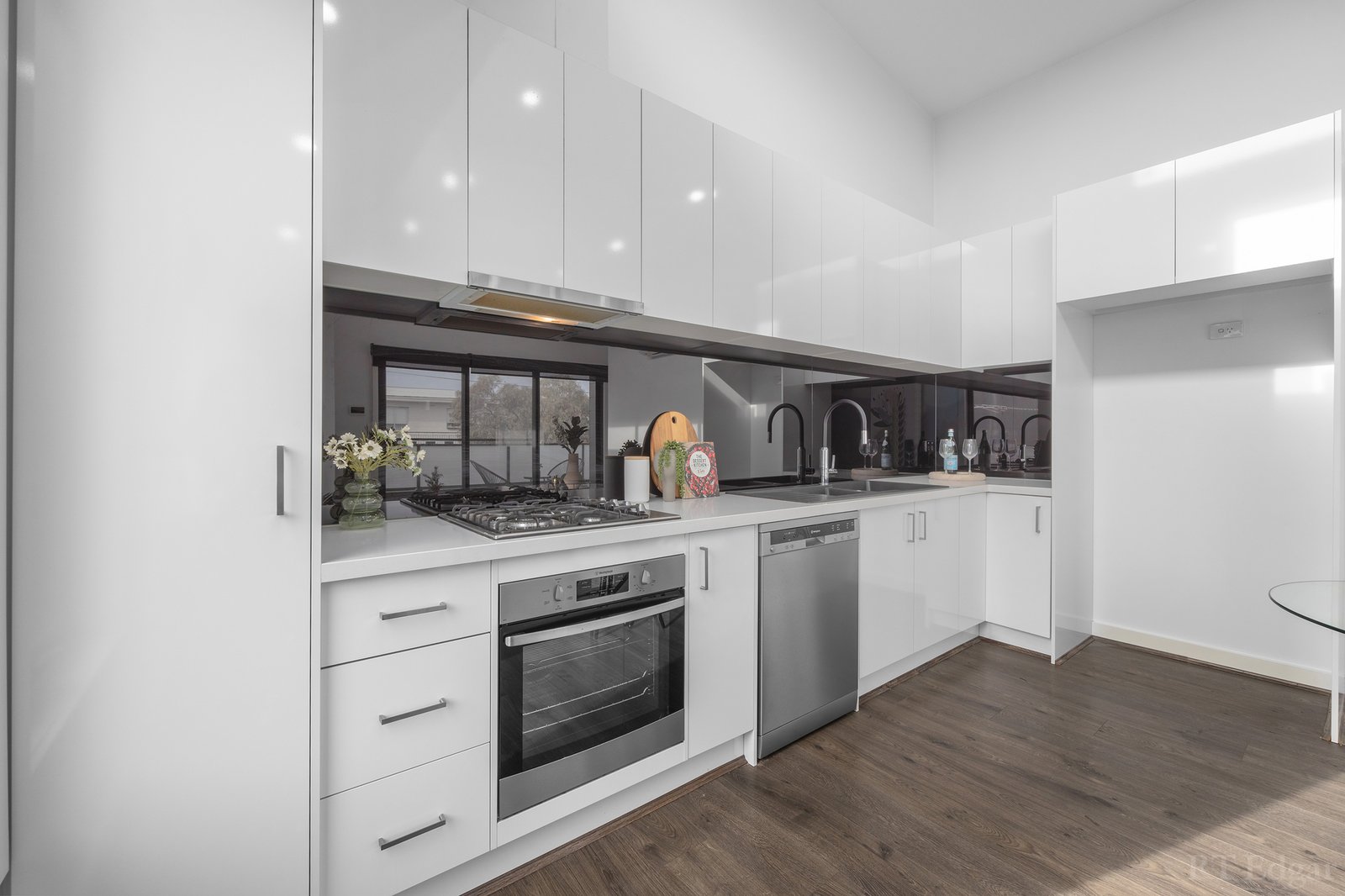 Real Estate and Property in 1/36 Wingara Avenue, Keilor East, VIC