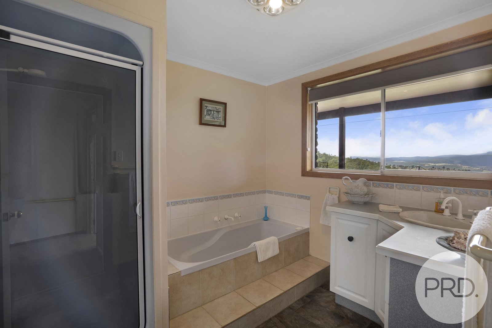 1360 Bluff Road ELDERSLIE 12