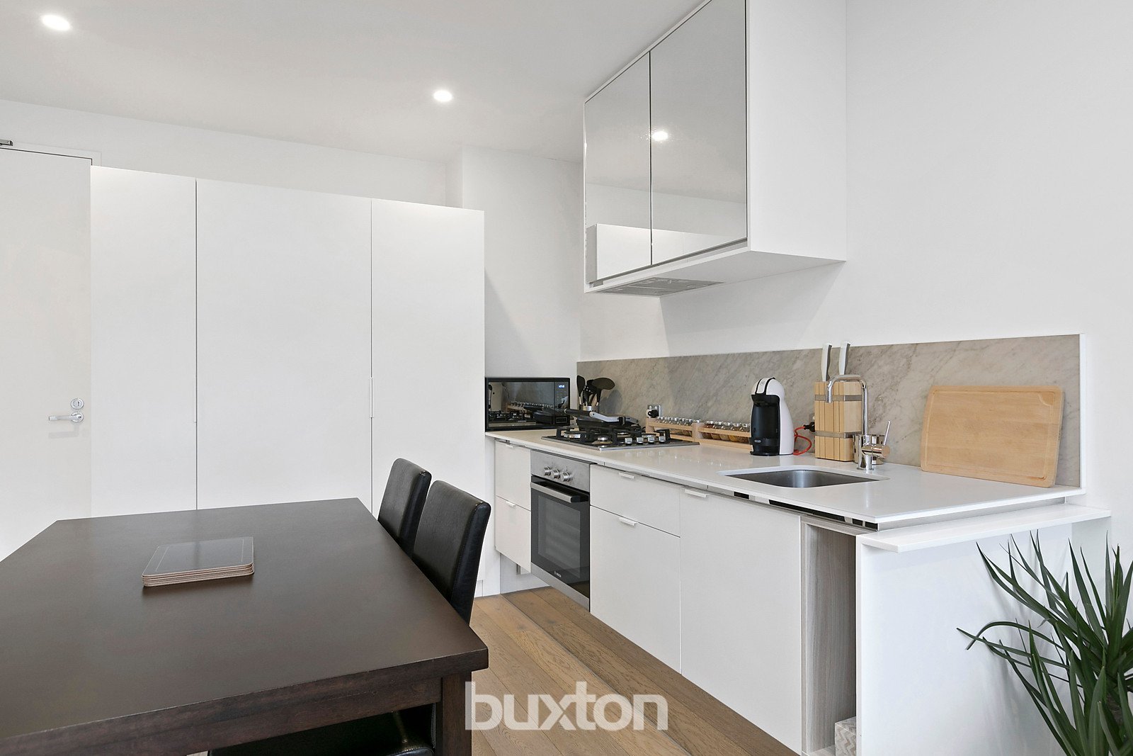 Gallery: 136/209-213 Bay Street