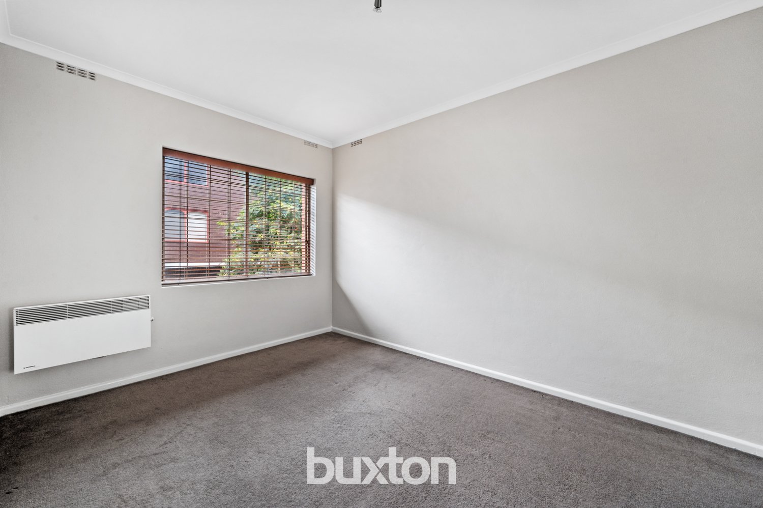 Gallery: 13/64 Alma Road