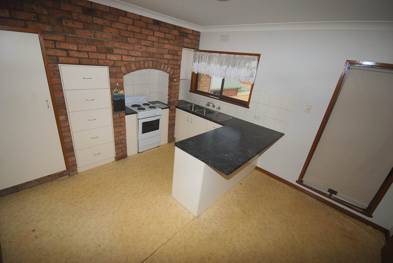 13/64 Crampton Street WAGGA WAGGA 2