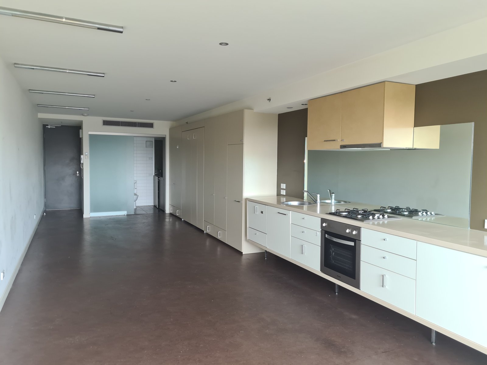 Gallery: 13/65 Station Street