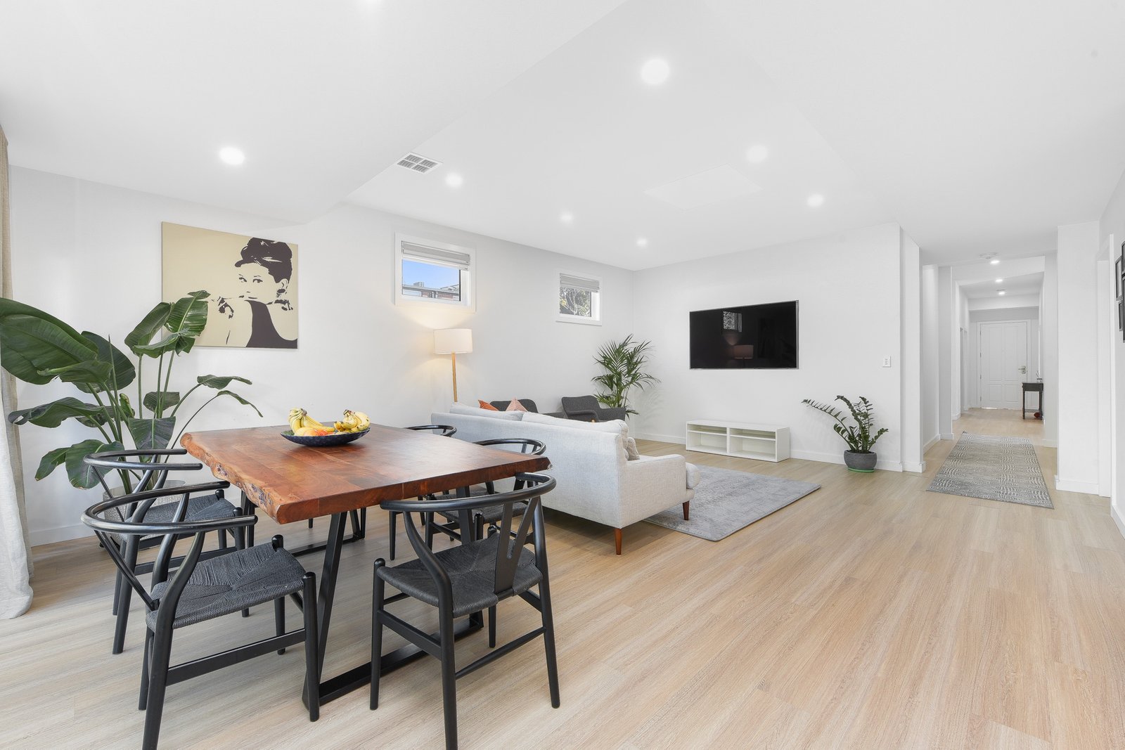 Gallery: 1368 Dandenong Road