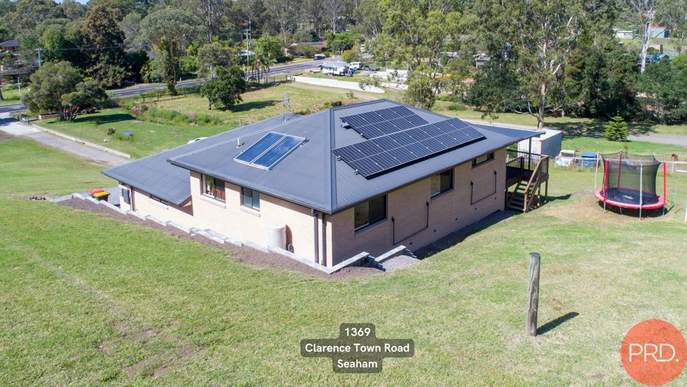 1369 Clarence Town Road SEAHAM 27