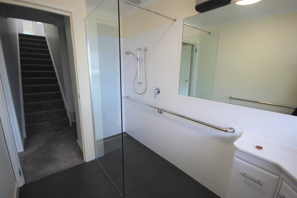 1/36a Natone Street LINDISFARNE 8