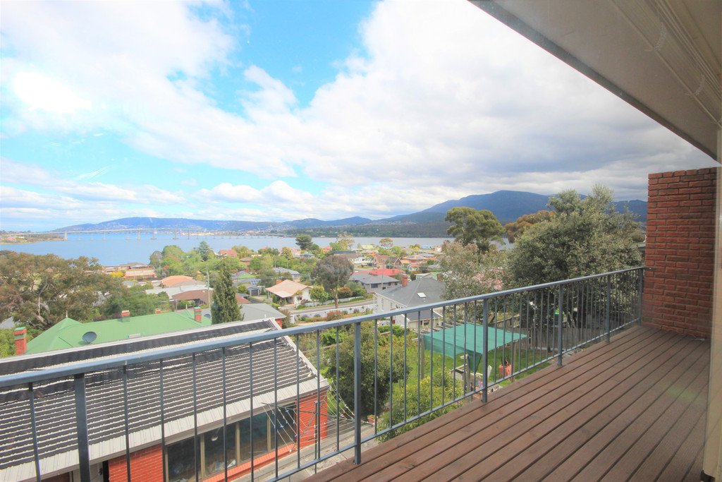 1/36a Natone Street LINDISFARNE 13