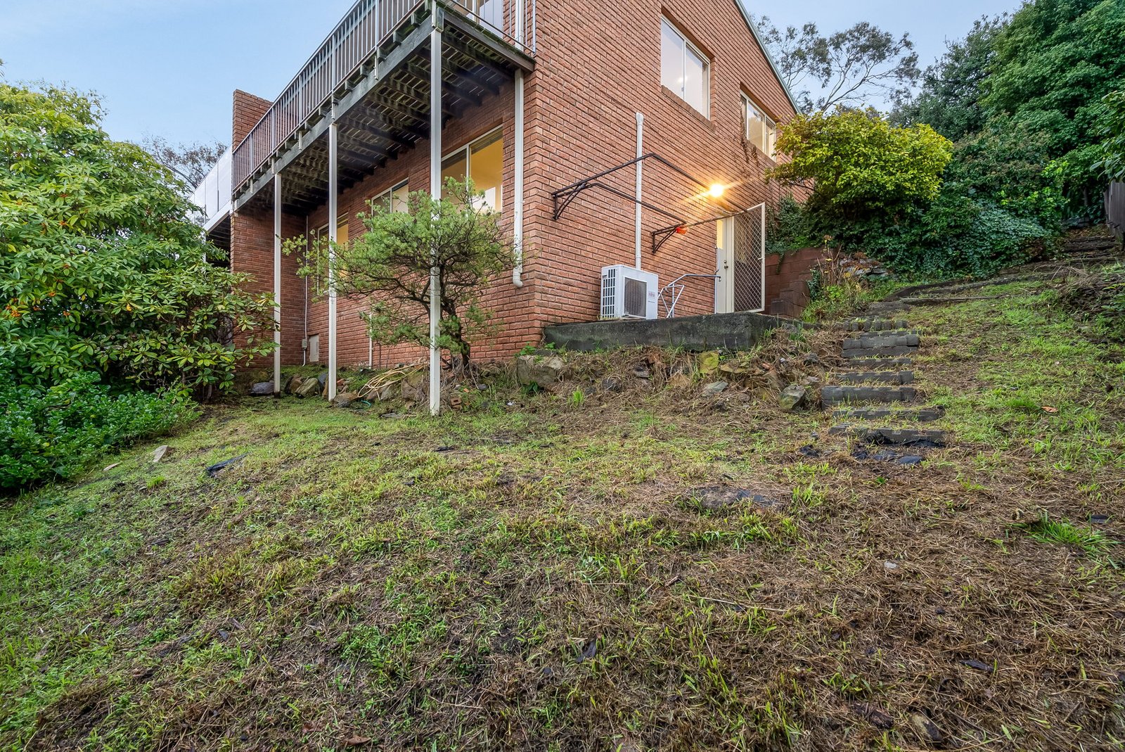 1/36a Natone Street LINDISFARNE 11