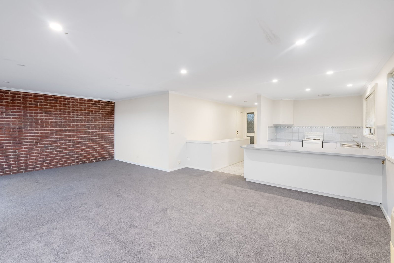 1/36a Natone Street LINDISFARNE 4