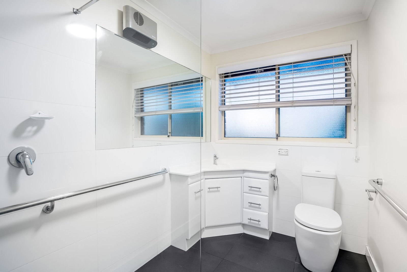 1/36a Natone Street LINDISFARNE 8