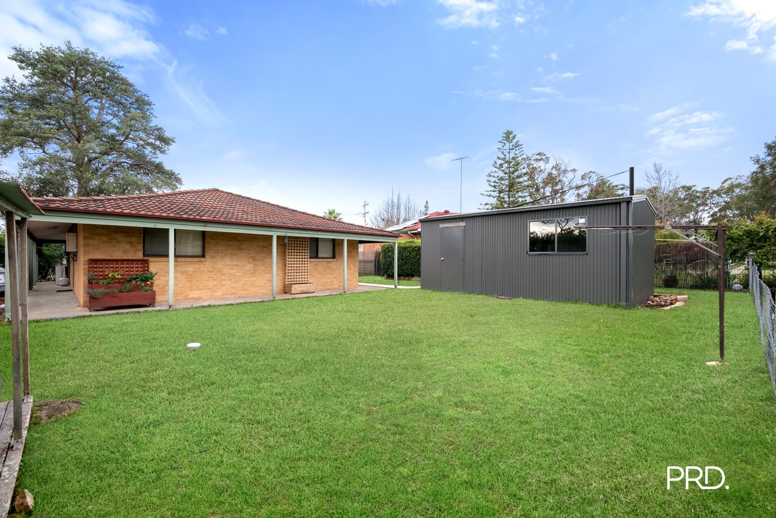 137 Burns Road SPRINGWOOD 9