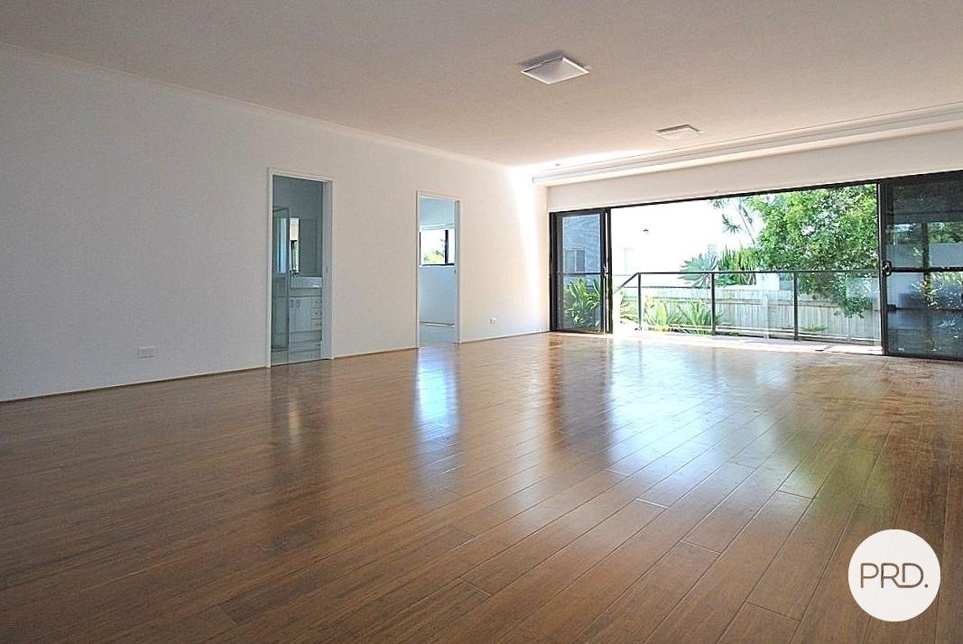 1/37 Central Street LABRADOR 4