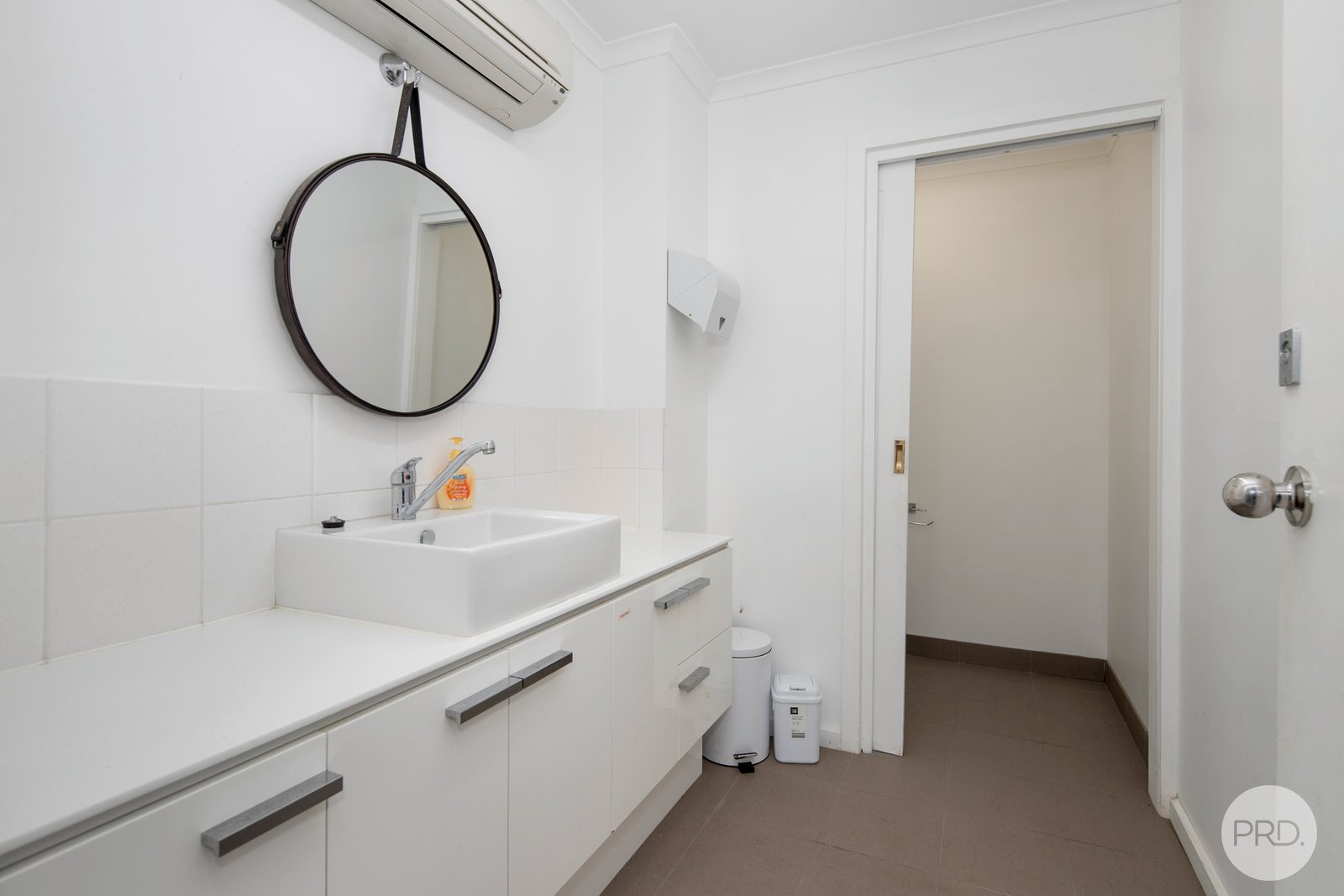 1/37 Grandlee Drive WENDOUREE 5