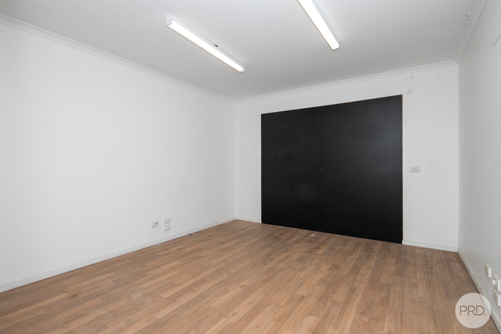 1/37 Grandlee Drive WENDOUREE 9