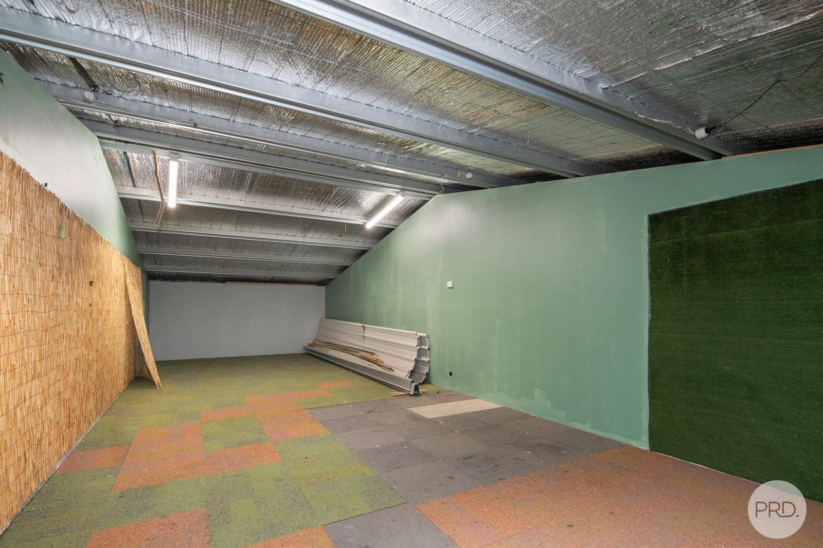 1/37 Grandlee Drive WENDOUREE 10