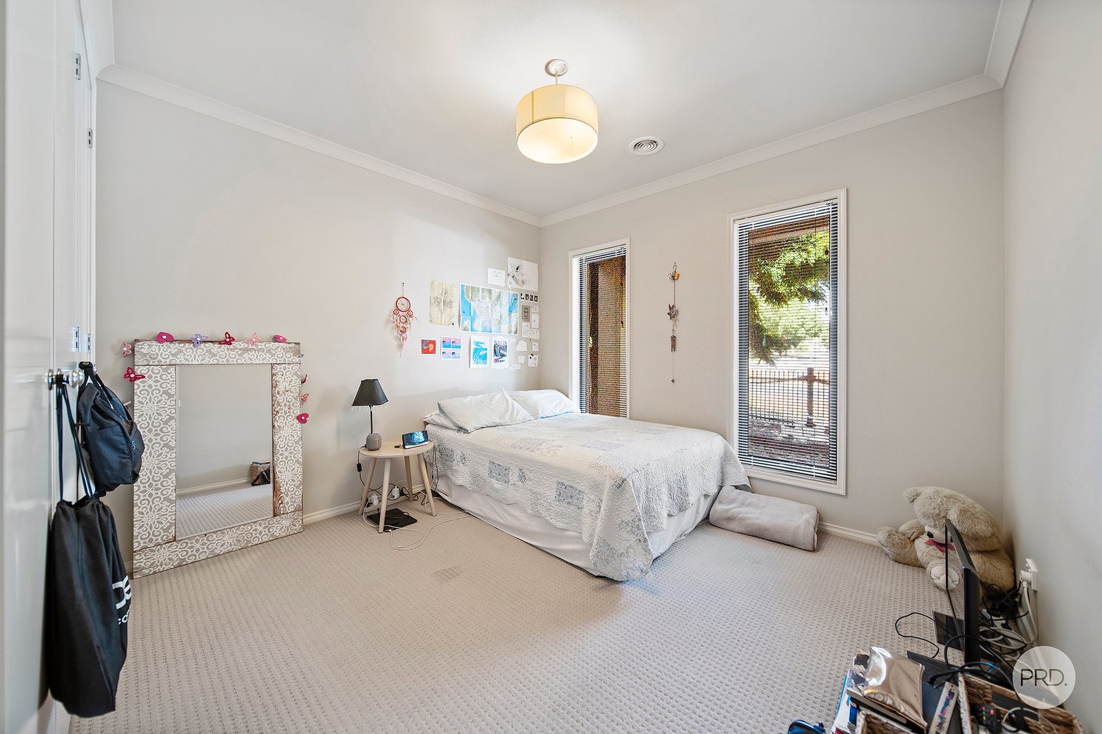 137 Havlin Street East  FLORA HILL 8