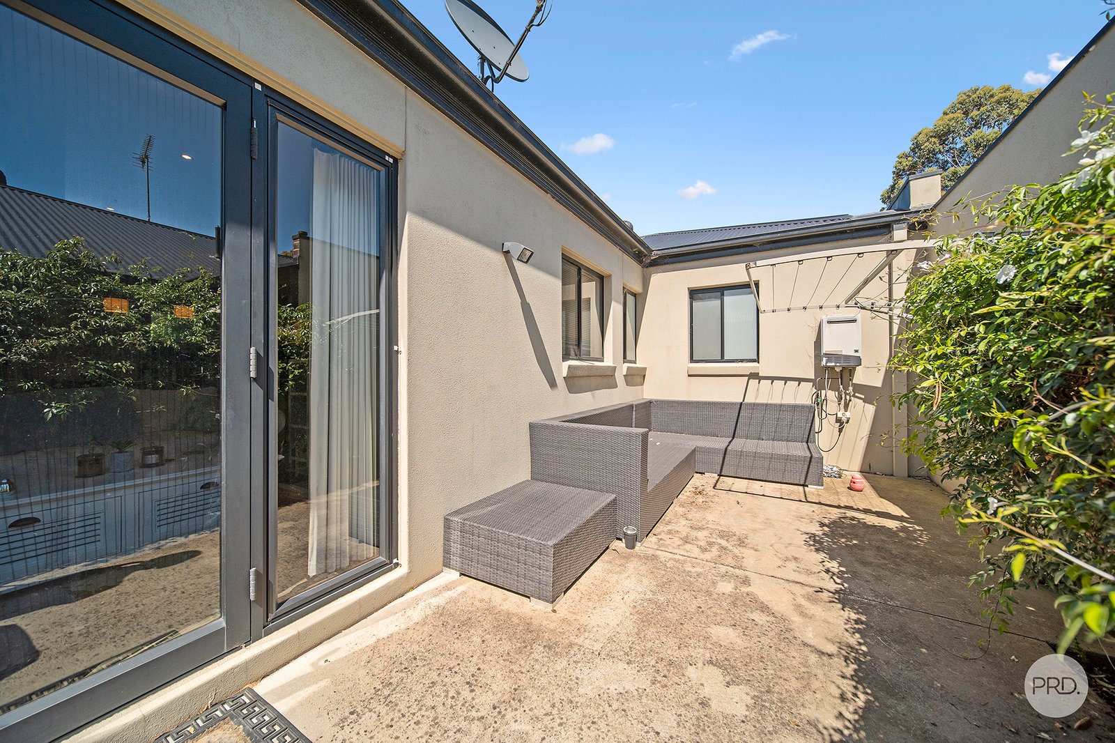 137 Havlin Street East  FLORA HILL 11