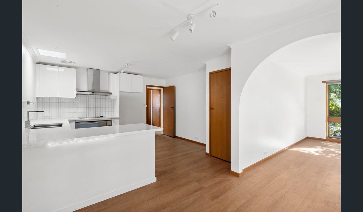 Gallery: 1/37 Hutcheson Avenue
