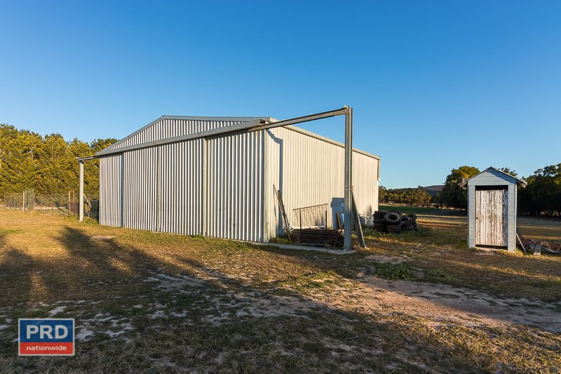 137 Leahys Lane LAKE BATHURST 23
