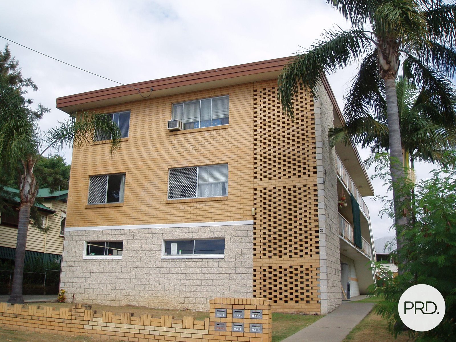 1/37 Lowerson Street LUTWYCHE 1
