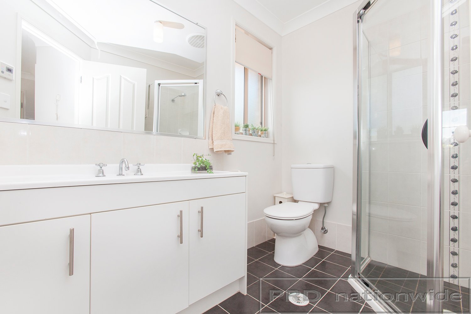 137 Regiment Road RUTHERFORD 13