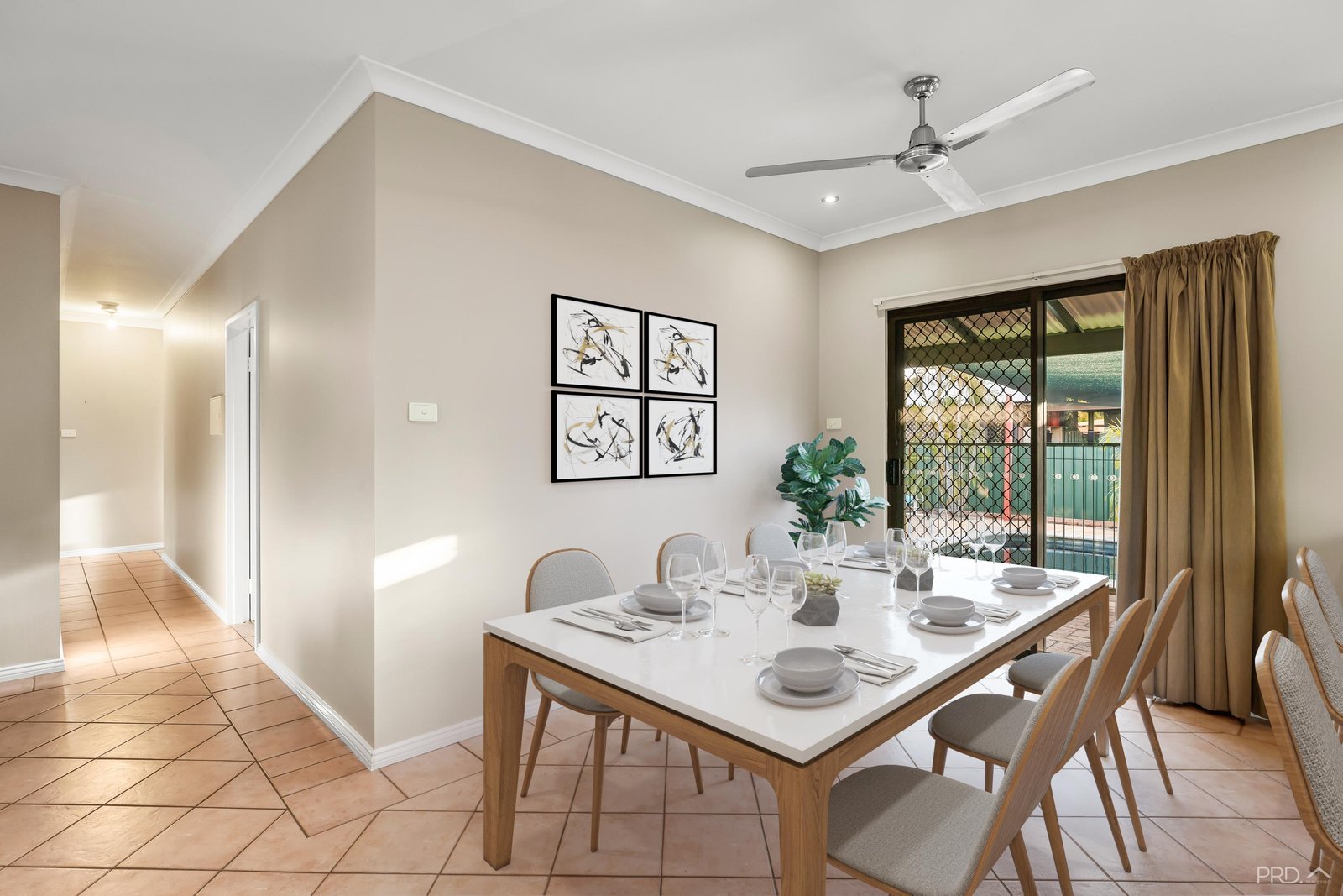 137 Reid Road CABLE BEACH 6