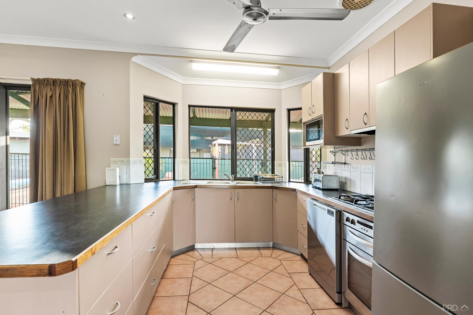 137 Reid Road CABLE BEACH 7