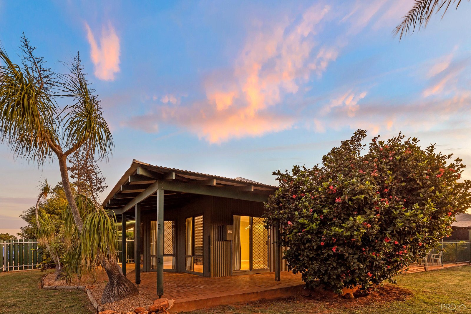 137 Reid Road CABLE BEACH 14