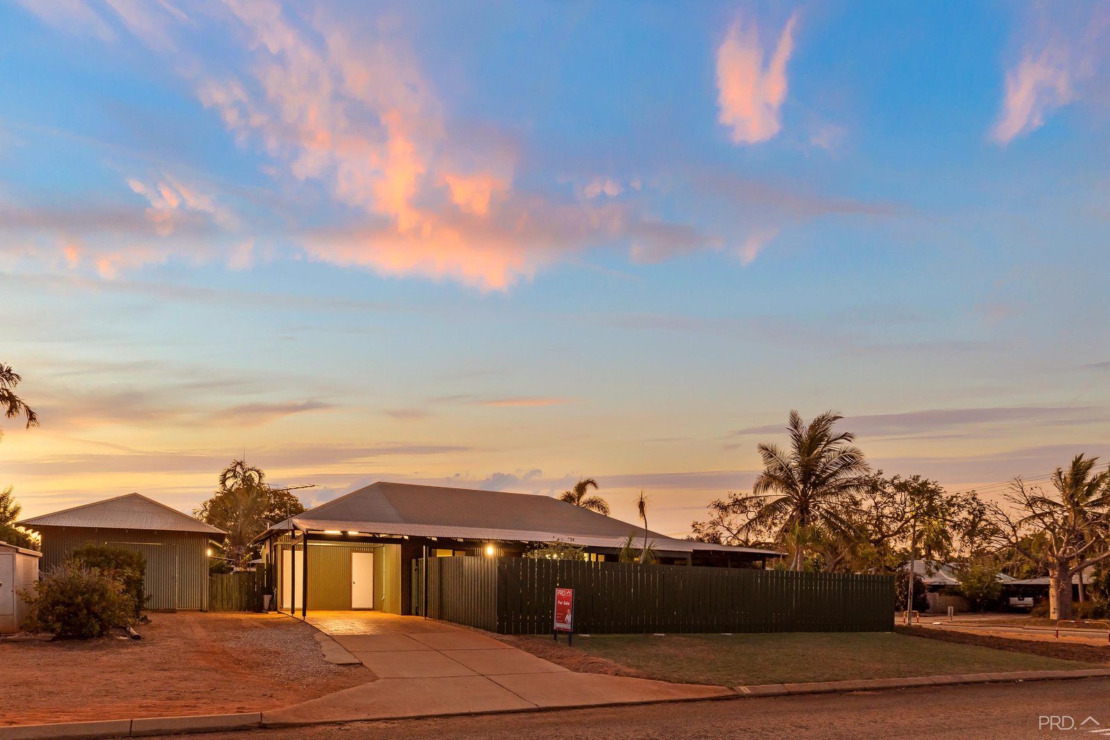 137 Reid Road CABLE BEACH 16