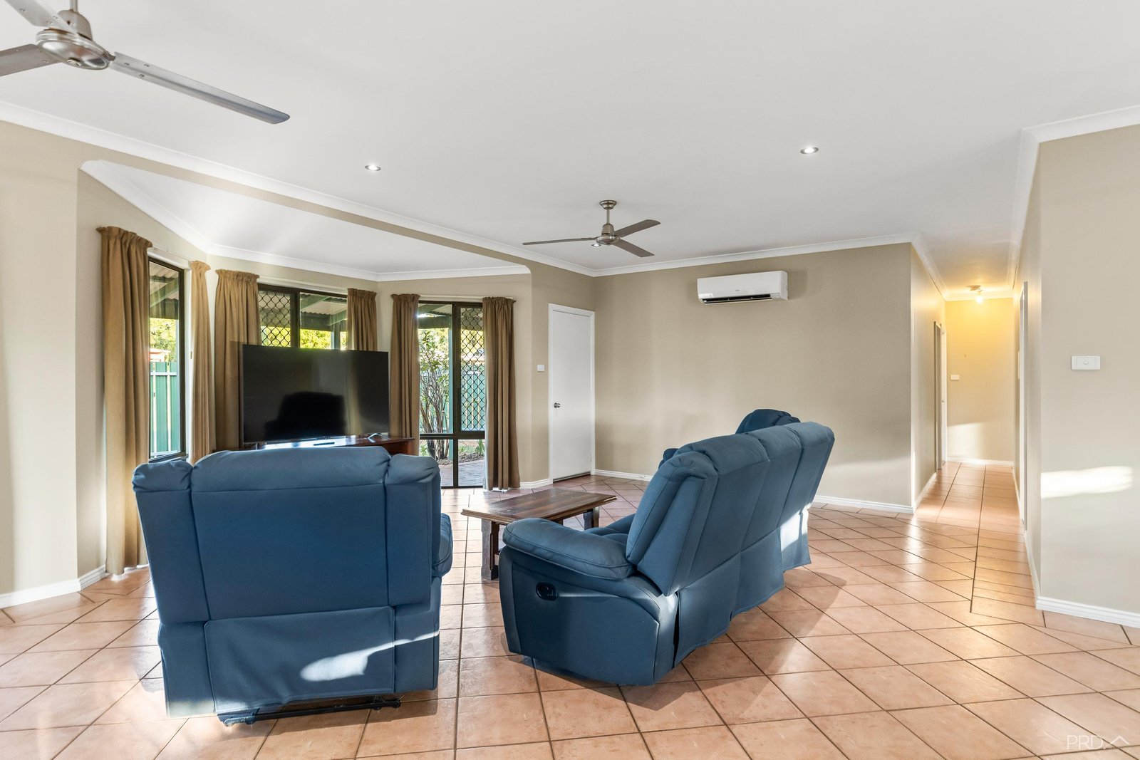 137 Reid Road CABLE BEACH 25