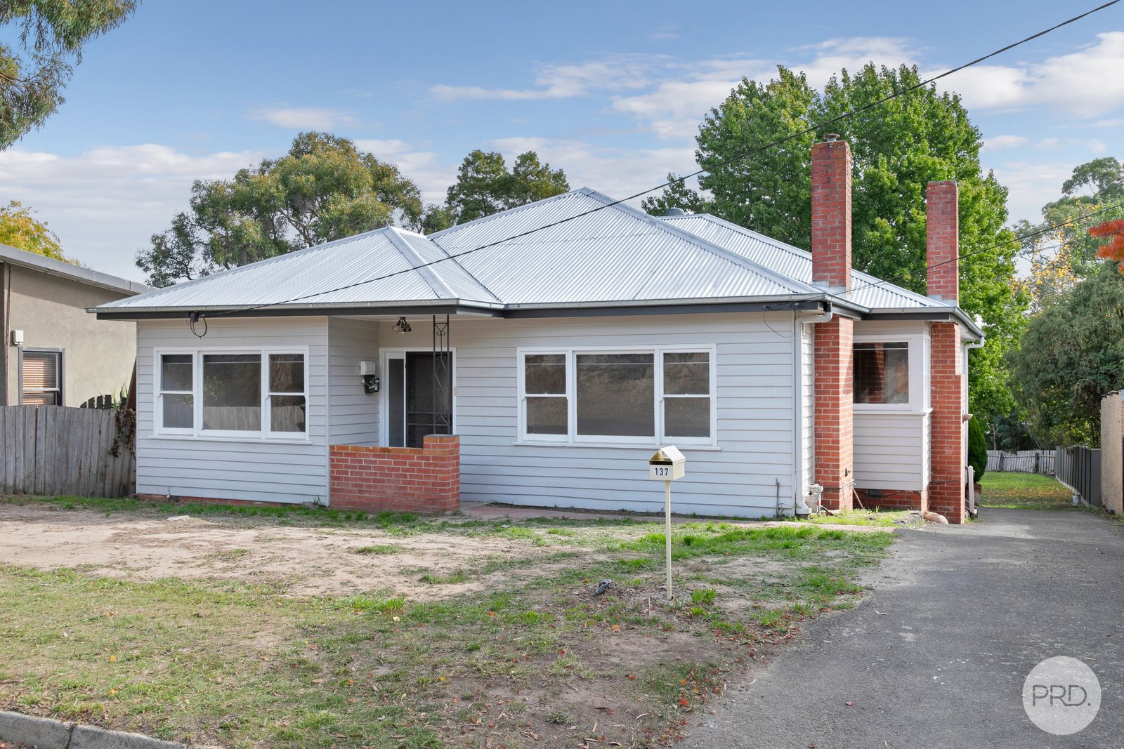 137 Ryan Street BROWN HILL 1