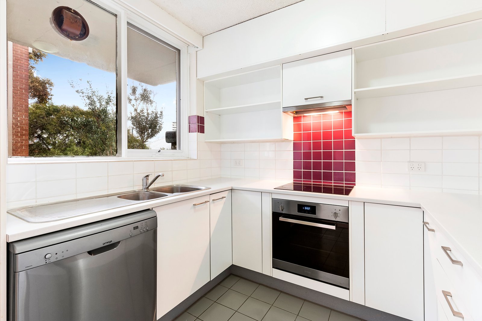 Gallery: 13/70 Park Street