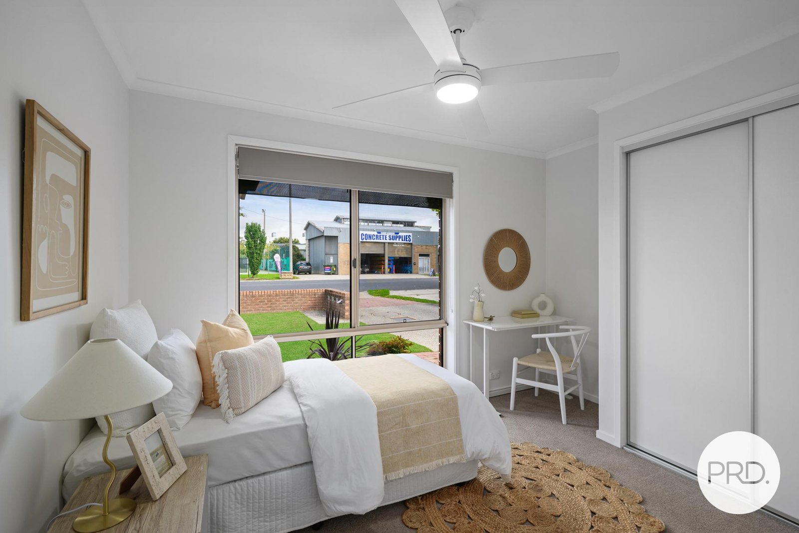 1/370 Townsend Street SOUTH ALBURY 13