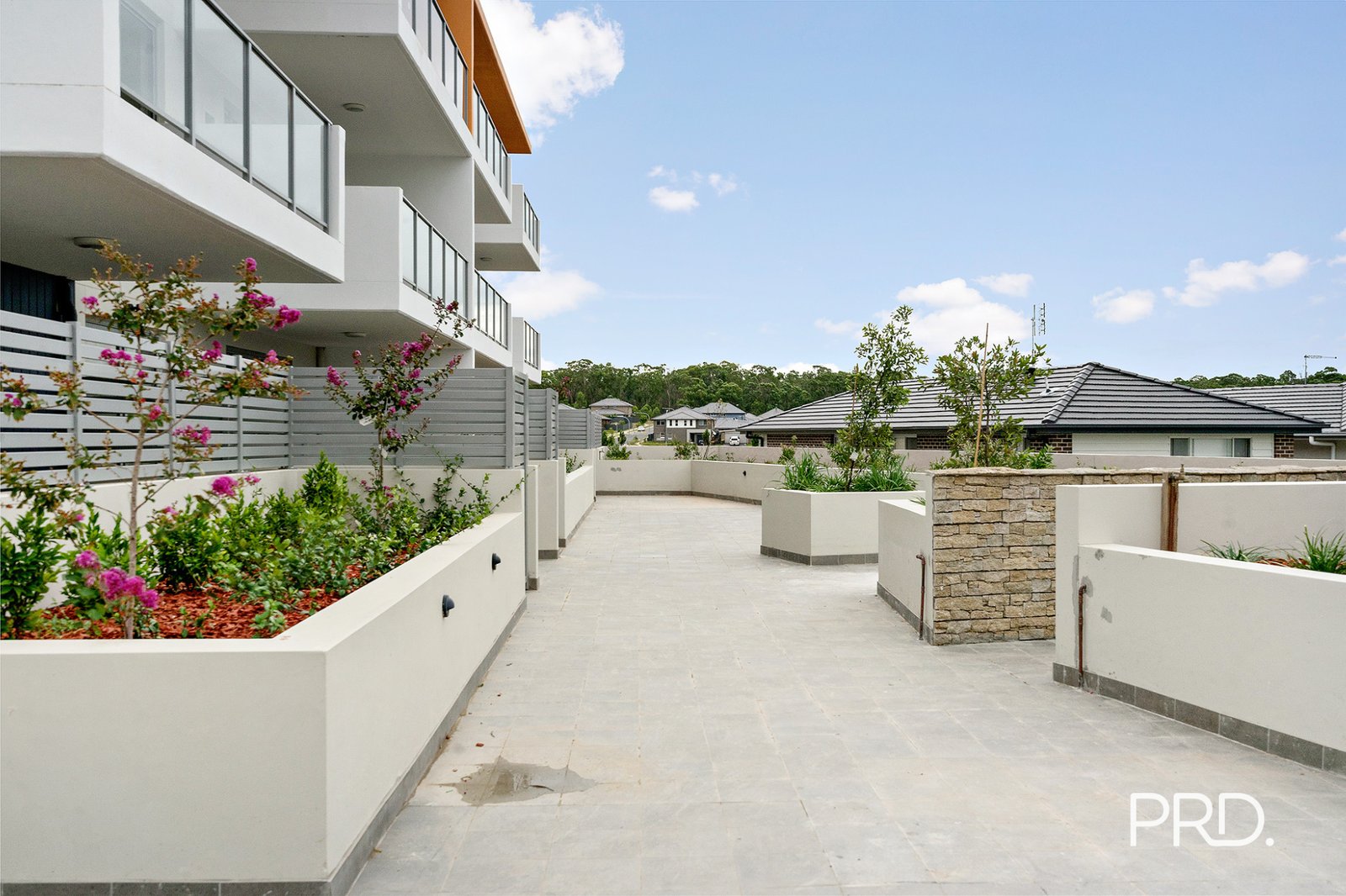 13/71 Deerubbin Dr  Glenmore Park 1