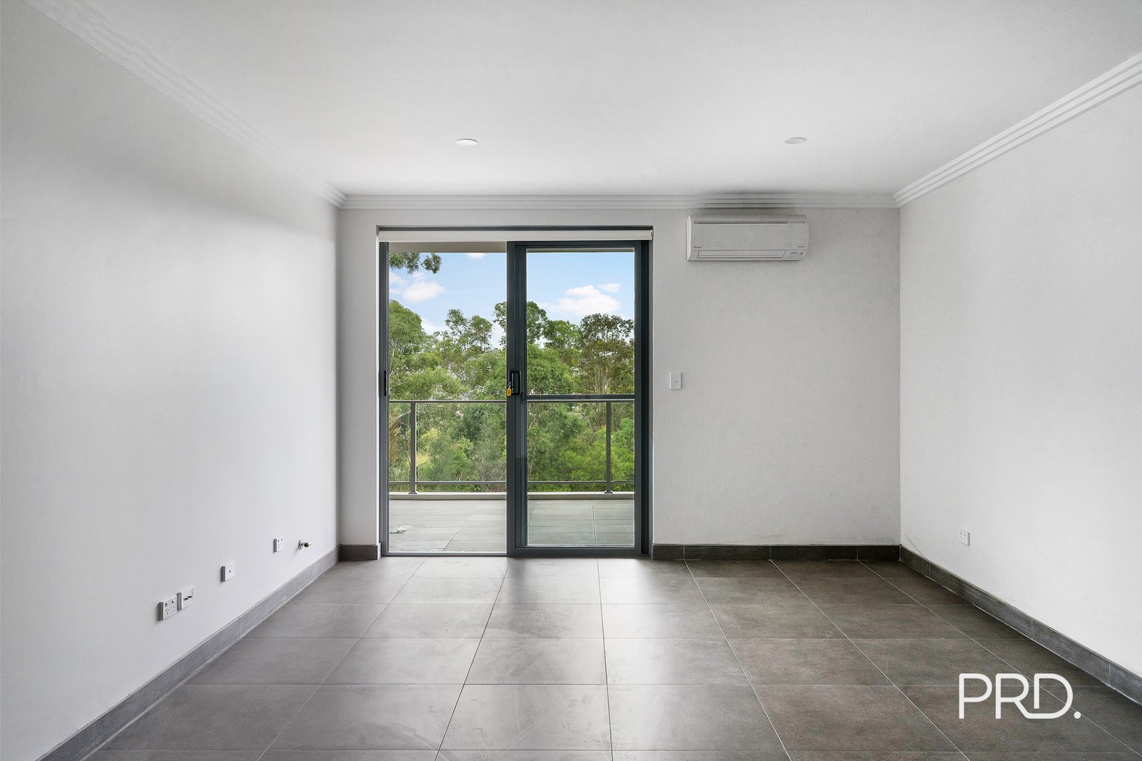 13/71 Deerubbin Dr  Glenmore Park 7