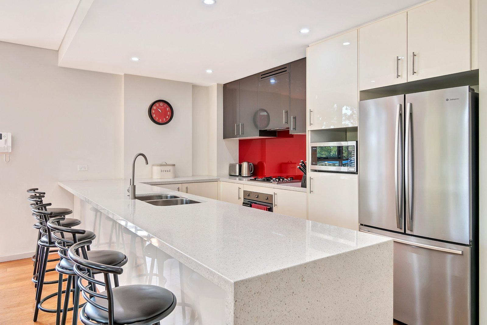 137/26 Jasmine Street BOTANY 2