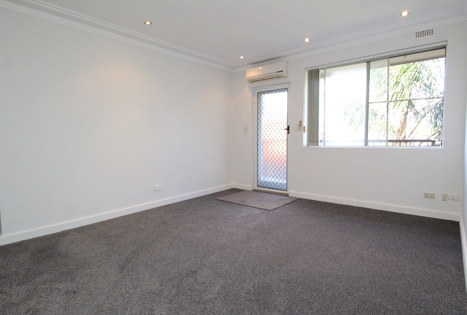 13/74 Phillip Street ROSELANDS 2