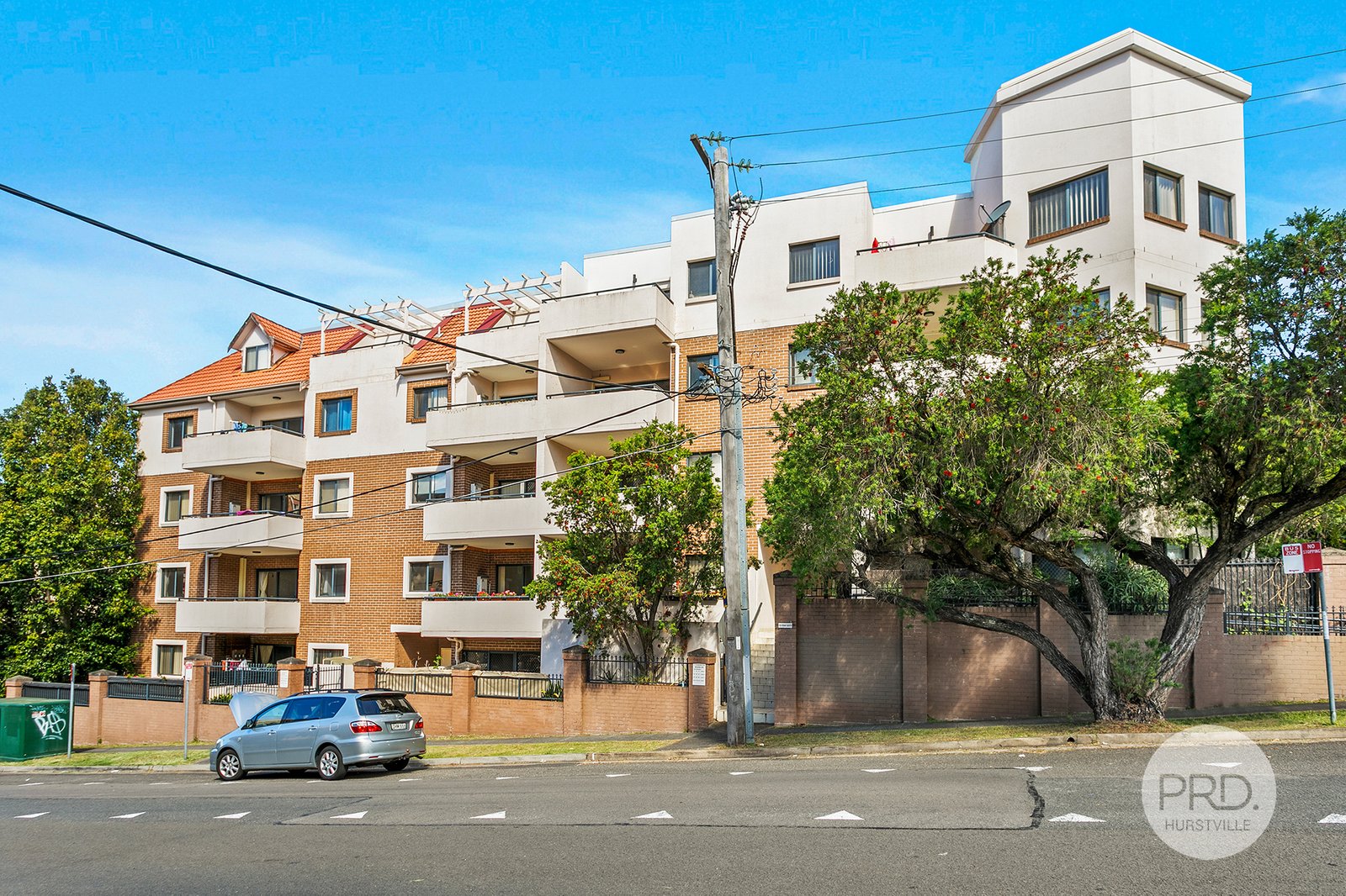13/74 Woniora Road HURSTVILLE 8