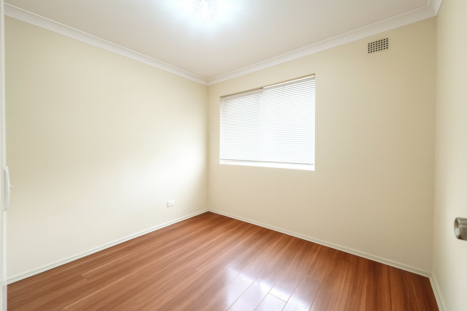 13/76 Bigge Street LIVERPOOL 5