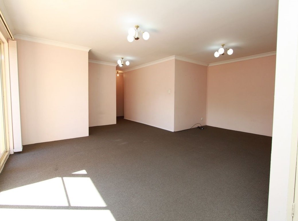 13/78 Pitt Street MORTDALE 2