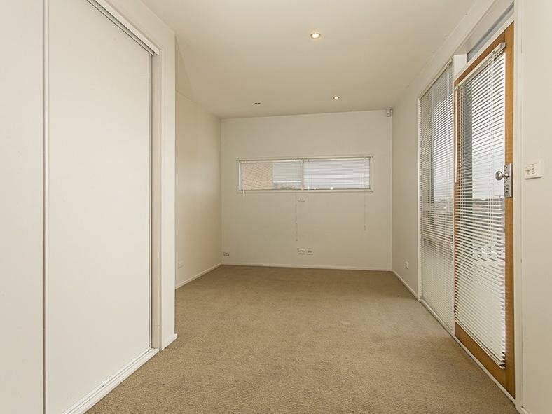 Gallery: 137A Station Street