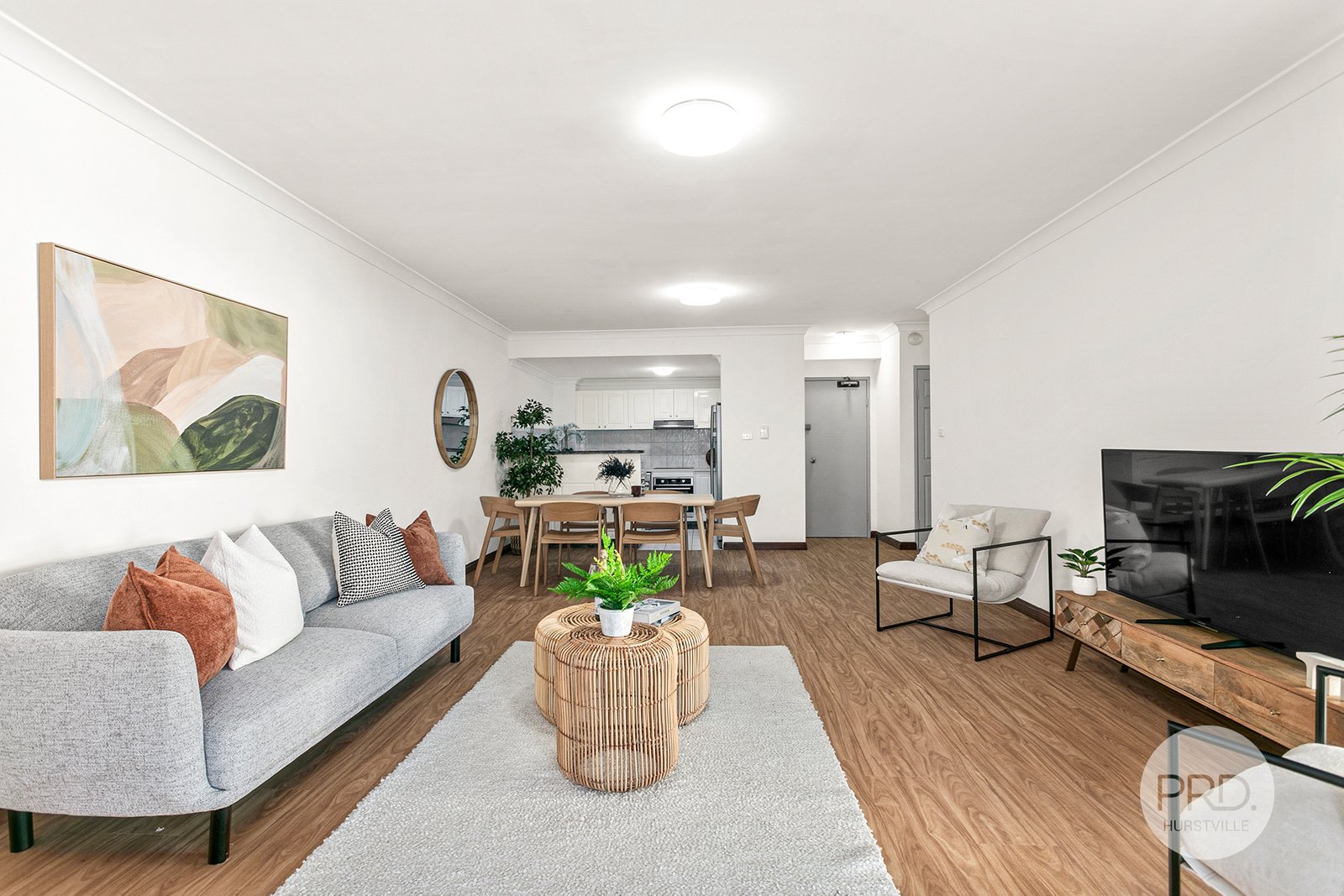 13/8-10 The Avenue HURSTVILLE 3
