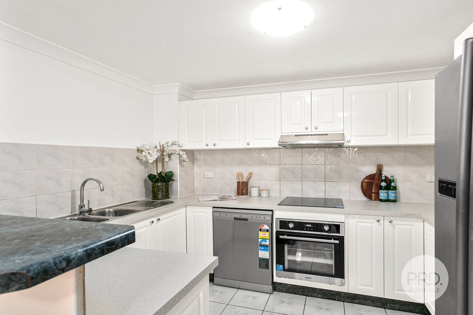 13/8-10 The Avenue HURSTVILLE 5