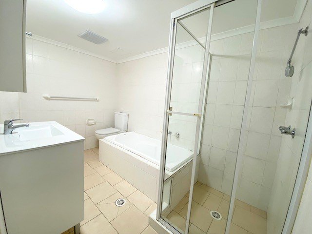 13/8-16 Aboukir Street ROCKDALE 8