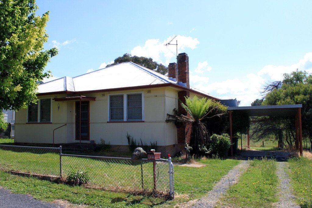 138 Albury Street TUMBARUMBA 12