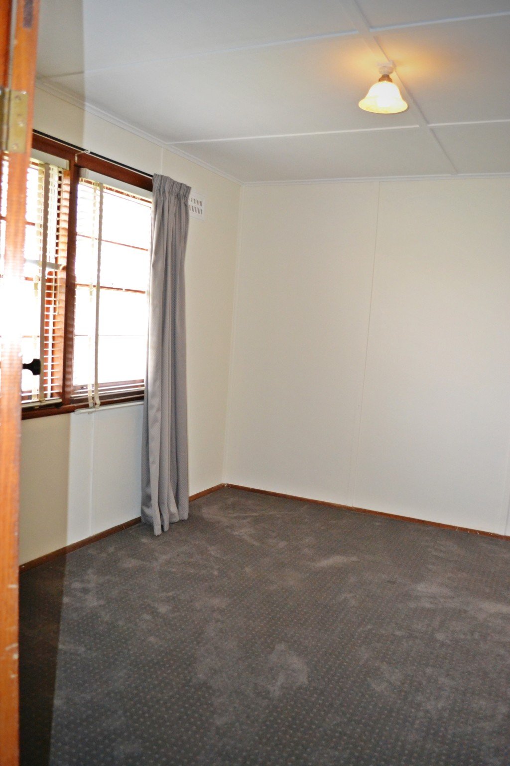 138 Albury Street TUMBARUMBA 5